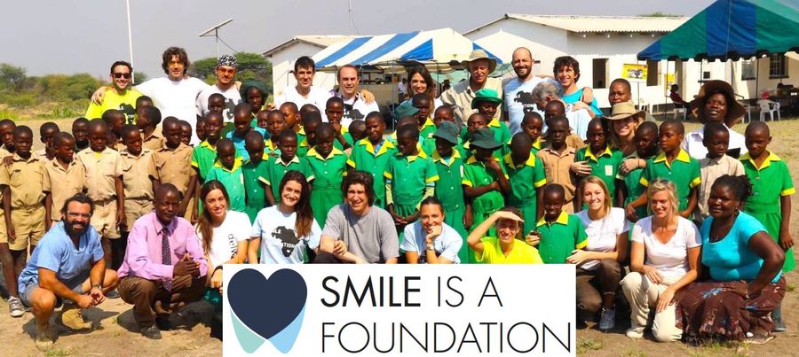 Doctores Romero socio fundador de Fundación Smile is a Foundation